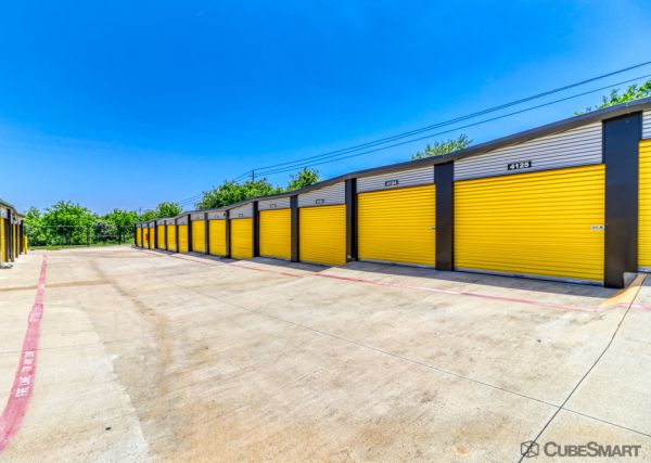 Bee Safe Storage - Pflugerville - 1205 Wells Branch PKWY - 1205 Wells Branch Parkway