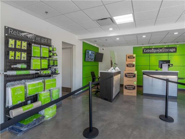 Extra Space Storage - 7329 - Tigard - 68th Pkwy - 11123 Southwest 68th Parkway