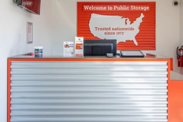 Public Storage - St Petersburg - 5880 66th Street N - 5880 66th St N