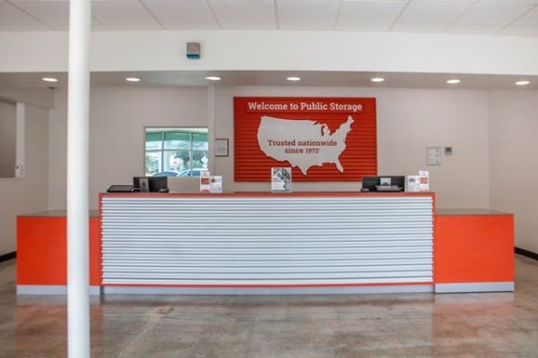Public Storage - West Palm Beach - 1155 Belvedere Road - 1155 Belvedere Road