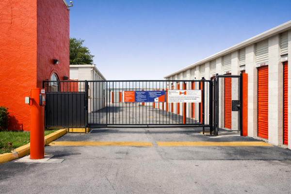 Public Storage - Miami - 10821 NW 14th Street - 10821 NW 14th Street