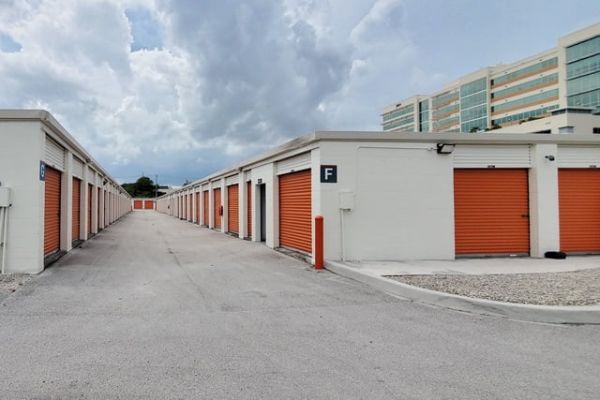 Public Storage - Aventura - 21288 Biscayne Blvd - 21288 Biscayne Blvd