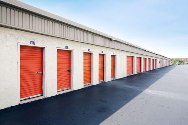 Public Storage - West Palm Beach - 3601 W Blue Heron Blvd - 3601 W Blue Heron Blvd
