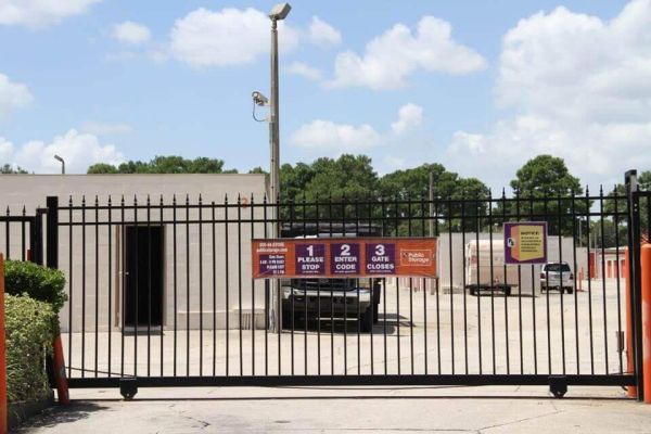 Public Storage - Orlando - 5602 Raleigh St - 5602 Raleigh St