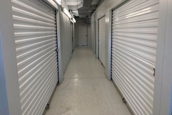 Public Storage - Spring Hill - 4080 Mariner Blvd - 4080 Mariner Blvd