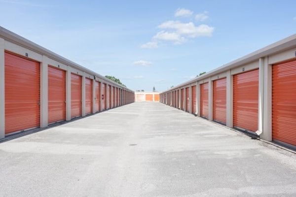 Public Storage - Orlando - 250 N Goldenrod Rd - 250 N Goldenrod Rd