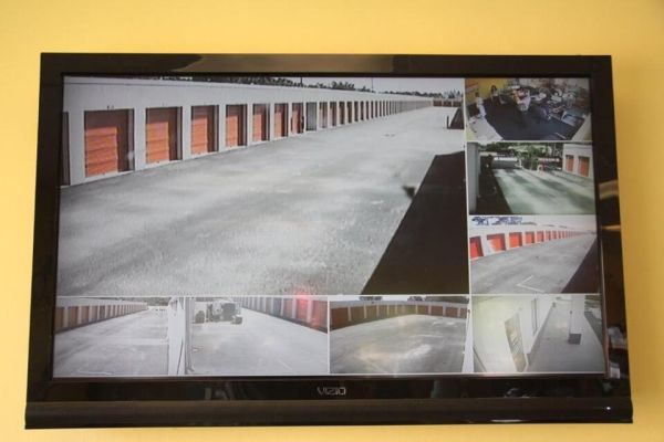 Public Storage - Kissimmee - 1051 Buenaventura Blvd - 1051 Buenaventura Blvd