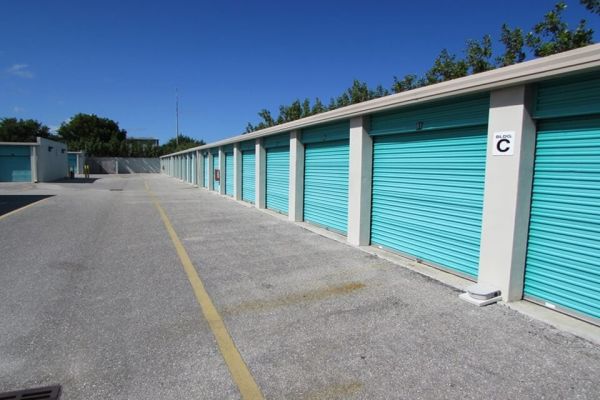 Public Storage - Boynton Beach - 400 E Industrial Ave - 400 Industrial Ave