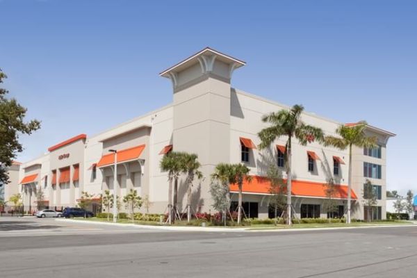 Public Storage - Deerfield Beach - 39 SE 1st St - 39 SE 1st St