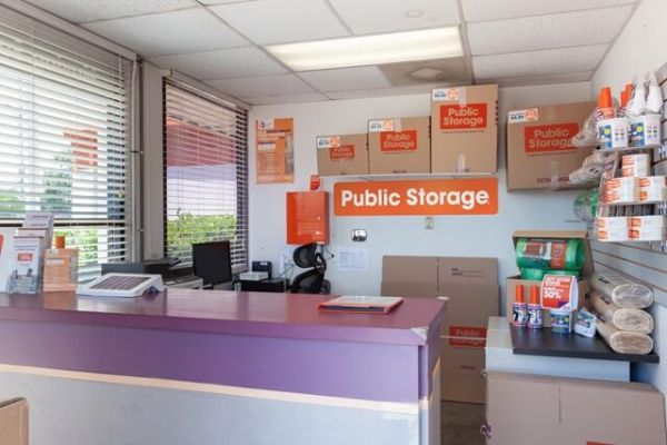 Public Storage - San Antonio - 1425 Austin Highway - 1425 Austin Highway