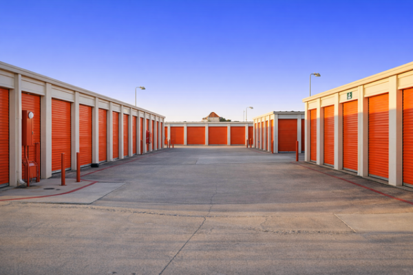 Public Storage - Lewisville - 1419 S. Stemmons Fwy - 1419 S. Stemmons Fwy