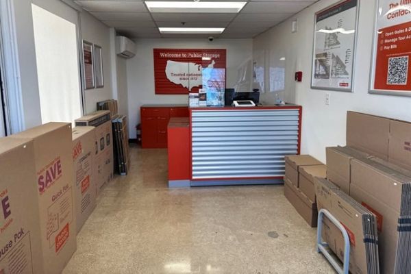 Public Storage - Dallas - 2105 Winsted Drive - 2105 Winsted Drive