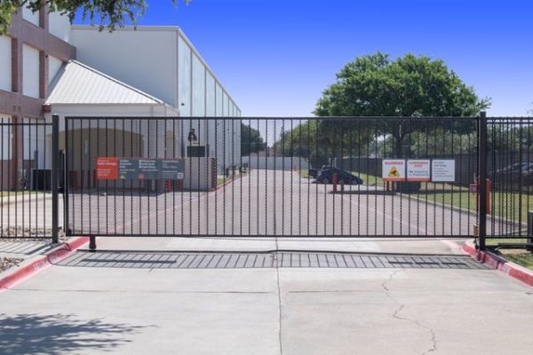 Public Storage - Plano - 2200 K Ave - 2200 Avenue K