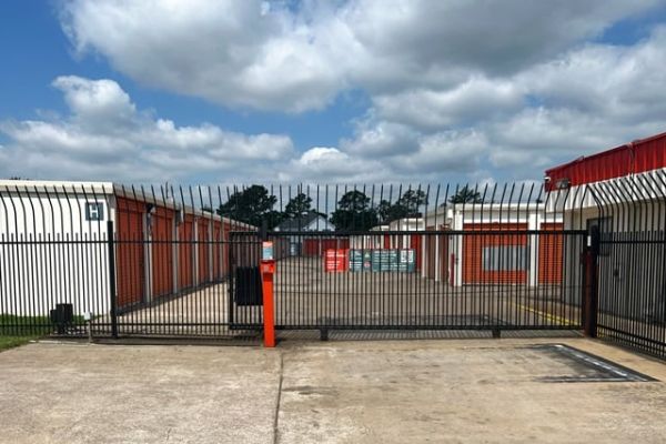 Public Storage - Houston - 6502 Highway 6 South - 6502 Highway 6 South