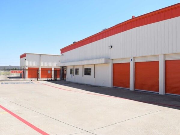 Public Storage - Dallas - 11085 Walnut Hill Lane - 11085 Walnut Hill Lane