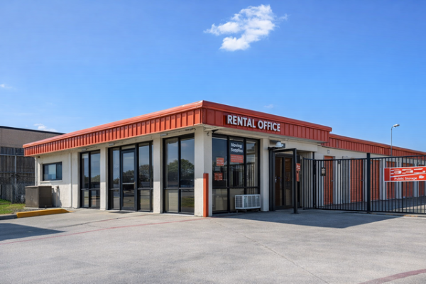 Public Storage - Fort Worth - 5204 McCart Ave - 5204 McCart Ave