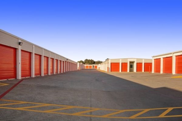 Public Storage - Plano - 3301 W Parker Road - 3301 W Parker Road