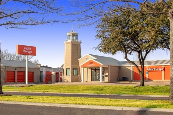 Public Storage - Plano - 3301 W Parker Road - 3301 W Parker Road