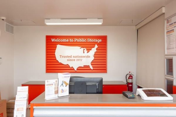 Public Storage - Carrollton - 1707 South I-35 East - 1707 South I-35 East