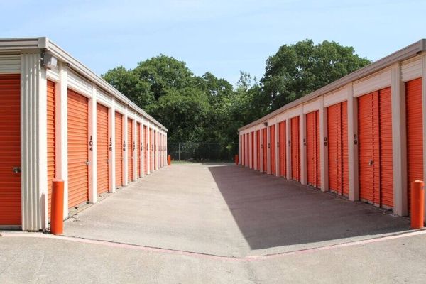 Public Storage - Irving - 100 N MacArthur Blvd - 100 N MacArthur Blvd