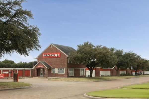 Public Storage - Dallas - 11216 E Northwest Hwy - 11216 E Northwest Hwy