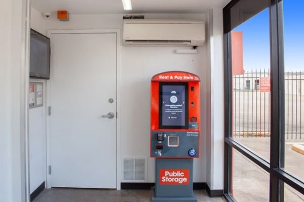 Public Storage - Richardson - 500 E Arapaho Road - 500 E Arapaho Road