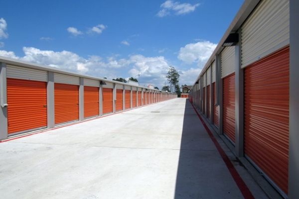Public Storage - Spring - 2101 Old Holzwarth Rd - 2101 Old Holzwarth Rd