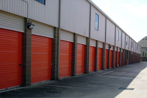 Public Storage - Houston - 2900 Woodland Park Drive - 2900 Woodland Park Drive