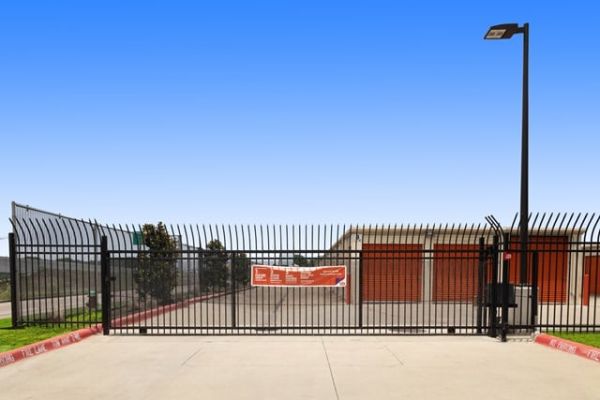 Public Storage - Pasadena - 1507 East Beltway 8 S - 1507 East Beltway 8 S