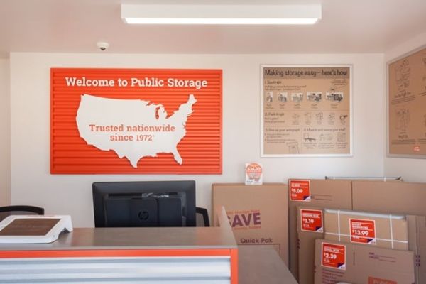 Public Storage - Austin - 10001 North I H 35 - 10001 North I H 35