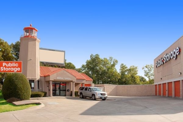Public Storage - Dallas - 7568 Greenville Ave - 7568 Greenville Ave