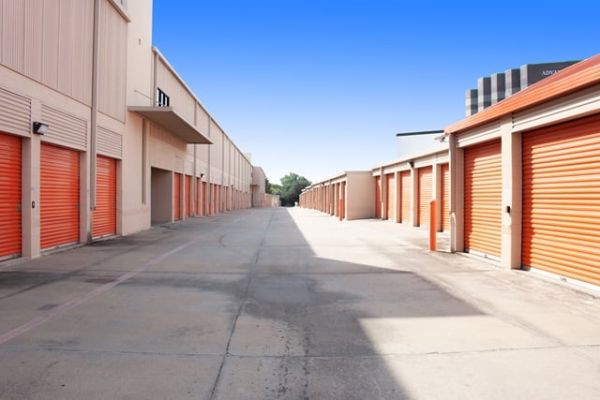 Public Storage - Dallas - 7568 Greenville Ave - 7568 Greenville Ave