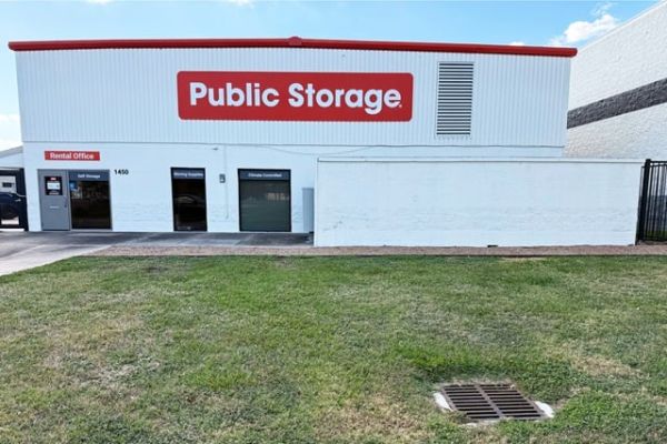 Public Storage - Conroe - 1450 I 45 South - 1450 I 45 South