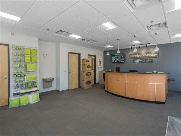 Extra Space Storage - 7046 - Lakewood - Lewis Way - 2555 South Lewis Way