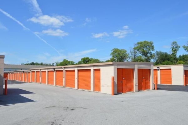 Public Storage - Indianapolis - 50 Washington Pointe Drive - 50 Washington Pointe Drive
