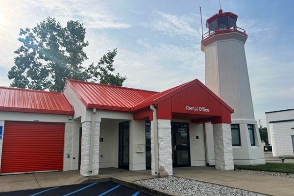 Public Storage - Indianapolis - 50 Washington Pointe Drive - 50 Washington Pointe Drive