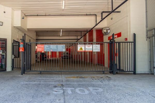 Public Storage - Silver Spring - 7800 Fenton Street - 7800 Fenton Street