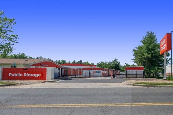 Public Storage - Forestville - 7807 Marlboro Pike - 7807 Marlboro Pike