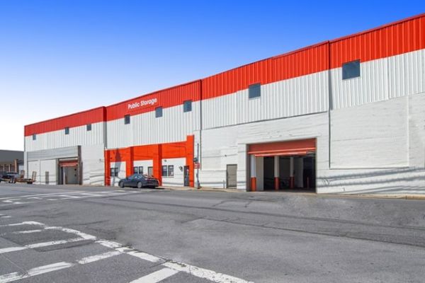 Public Storage - Yonkers - 955 Saw Mill River Road - 955 Saw Mill River Road