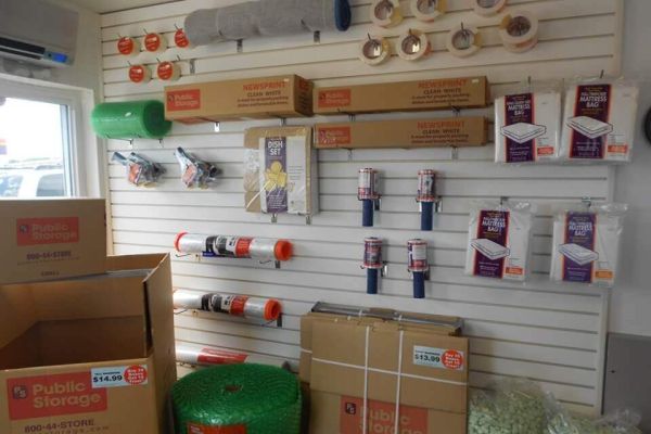 Public Storage - Louisville - 6714 Preston Hwy - 6714 Preston Hwy