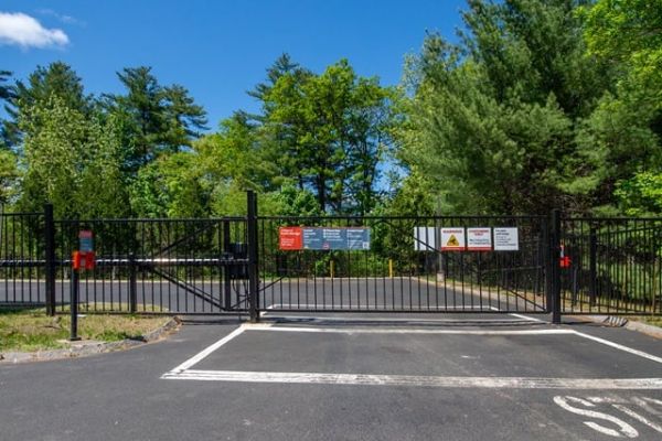 Public Storage - Nashua - 1600 Southwood Drive - 1600 Southwood Drive