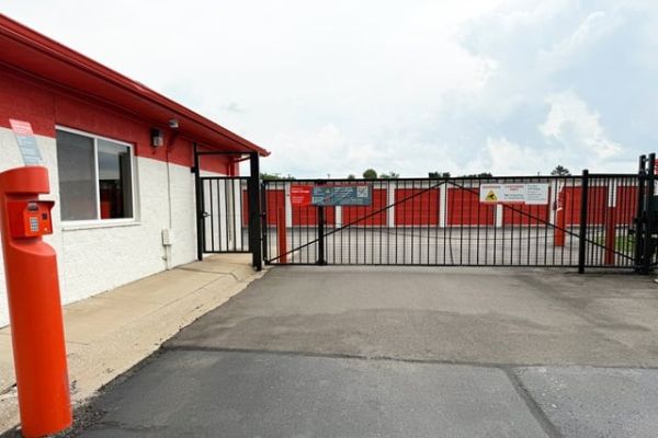 Public Storage - Livonia - 12900 Newburgh Road - 12900 Newburgh Road