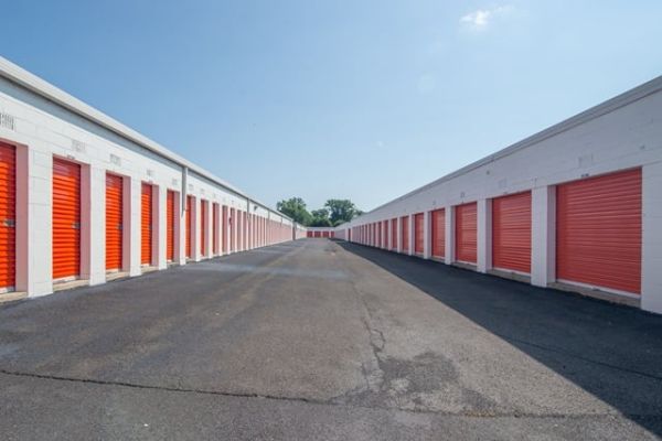 Public Storage - Southampton - 950 Jaymor Road - 950 Jaymor Road