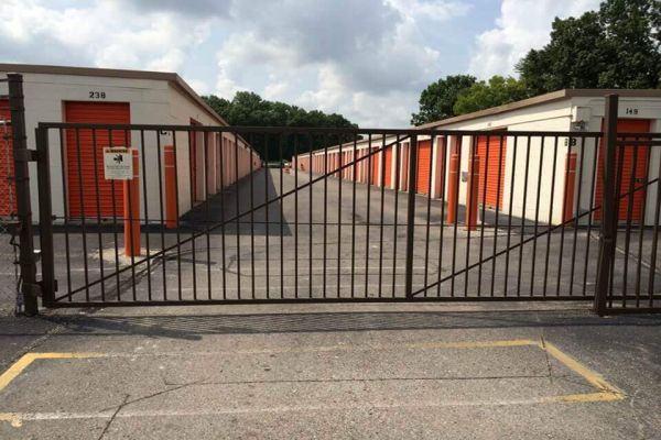 Public Storage - Indianapolis - 5505 Elmwood Ave - 5505 Elmwood Ave