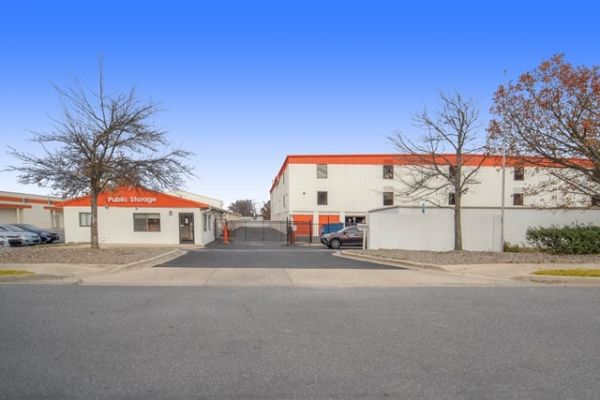 Public Storage - Laurel - 8550 Catalpa Street - 8550 Catalpa Street
