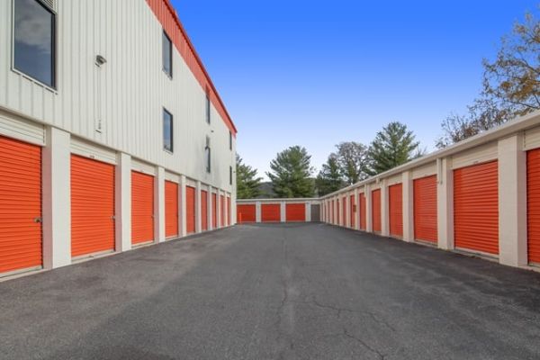 Public Storage - Laurel - 8550 Catalpa Street - 8550 Catalpa Street