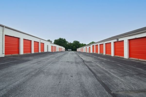 Public Storage - West Chester - 1138 W Chester Pike - 1138 W Chester Pike