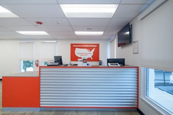 Public Storage - West Chester - 1138 W Chester Pike - 1138 W Chester Pike