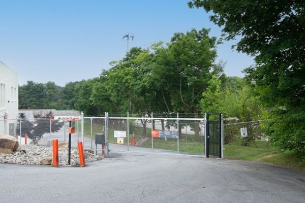 Public Storage - West Chester - 1138 W Chester Pike - 1138 W Chester Pike