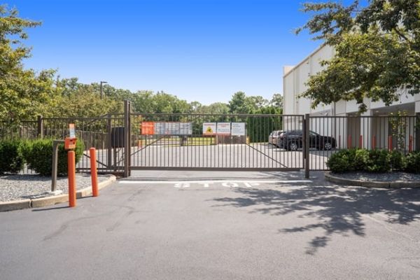 Public Storage - Westwood - 20 East Street - 20 East Street